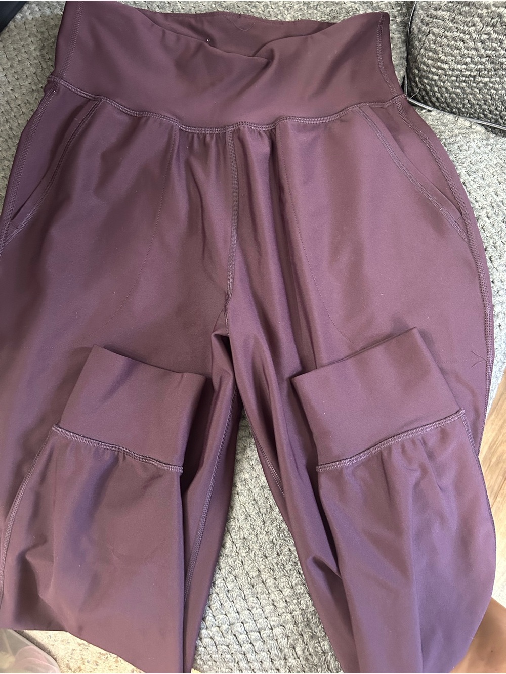 High-Waist Pocket Joggers in Deep Plum